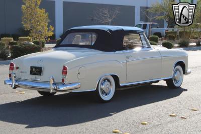 1960 Mercedes - Benz 220S