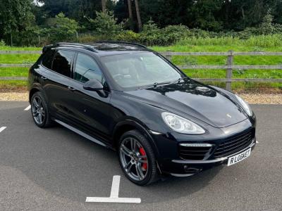 2014 Porsche 2014 06 CAYENNE 4.8 V8 TURBO 500 BHP