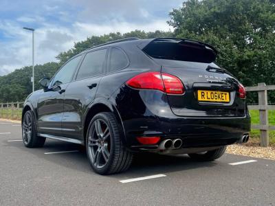 2014 Porsche 2014 06 CAYENNE 4.8 V8 TURBO 500 BHP