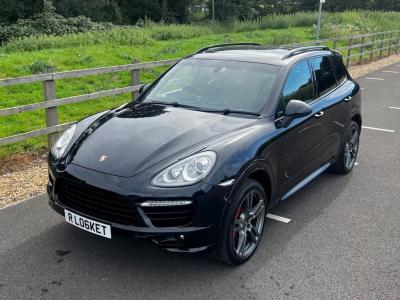 2014 Porsche 2014 06 CAYENNE 4.8 V8 TURBO 500 BHP