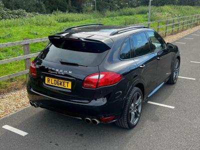 2014 Porsche 2014 06 CAYENNE 4.8 V8 TURBO 500 BHP