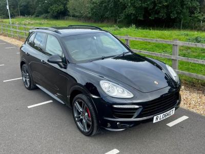 2014 Porsche 2014 06 CAYENNE 4.8 V8 TURBO 500 BHP