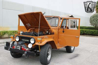 1974 Toyota FJ40