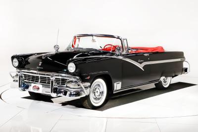 1956 Ford Fairlane Sunliner