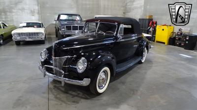 1940 Ford Deluxe