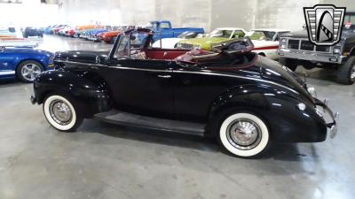 1940 Ford Deluxe