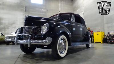 1940 Ford Deluxe