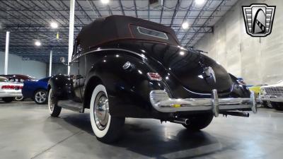 1940 Ford Deluxe