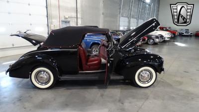 1940 Ford Deluxe