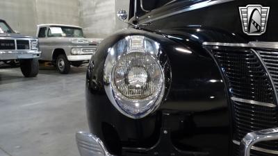 1940 Ford Deluxe