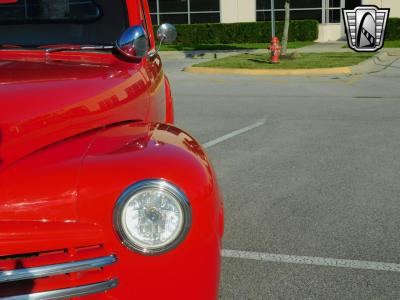 1946 Ford Deluxe