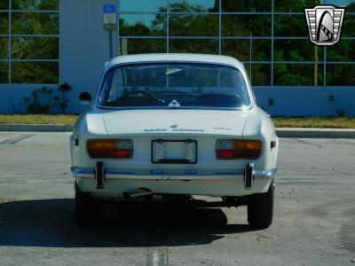 1972 Alfa Romeo GTV 2000