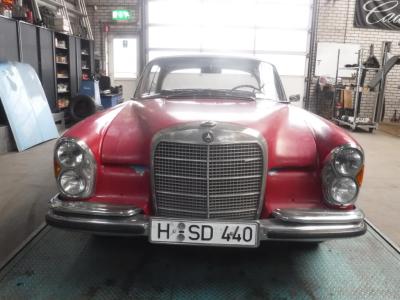 1965 Mercedes - Benz 250SE Coupe no. 85252