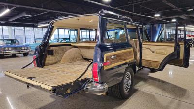 1990 Jeep Grand Wagoneer