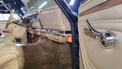 1990 Jeep Grand Wagoneer