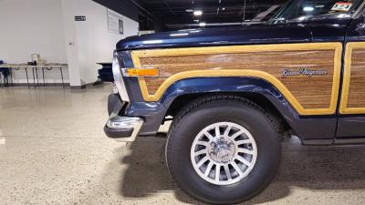 1990 Jeep Grand Wagoneer