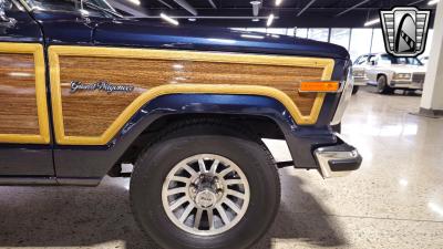 1990 Jeep Grand Wagoneer