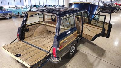 1990 Jeep Grand Wagoneer