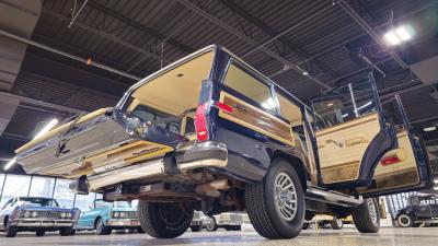 1990 Jeep Grand Wagoneer