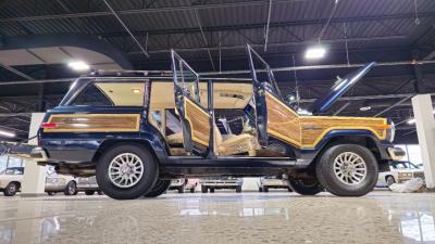 1990 Jeep Grand Wagoneer