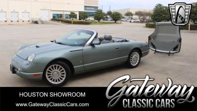 2004 Ford Thunderbird