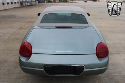 2004 Ford Thunderbird