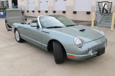 2004 Ford Thunderbird