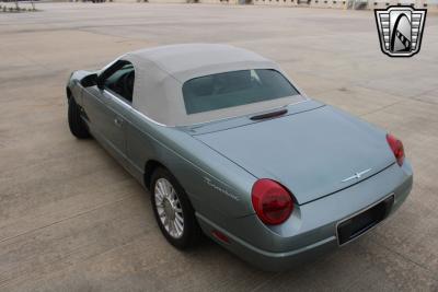 2004 Ford Thunderbird