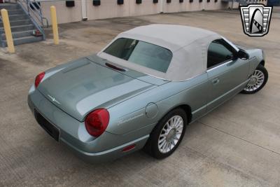 2004 Ford Thunderbird