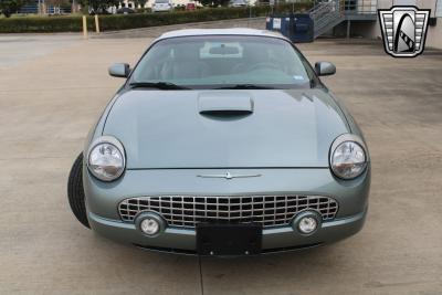 2004 Ford Thunderbird