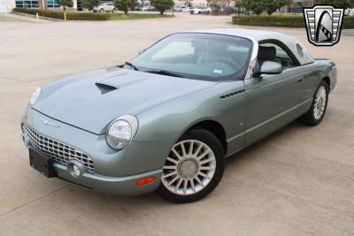 2004 Ford Thunderbird