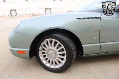 2004 Ford Thunderbird