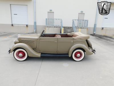 1935 Ford Model 48