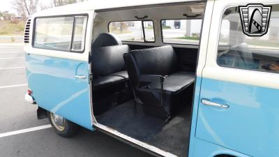 1972 Volkswagen Bus