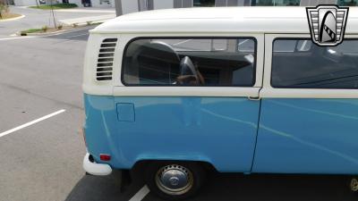 1972 Volkswagen Bus