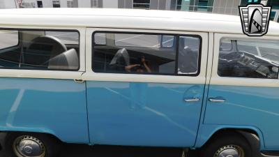 1972 Volkswagen Bus