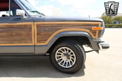 1989 Jeep Grand Wagoneer