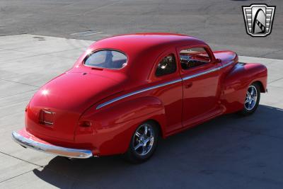 1948 Ford Deluxe