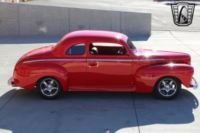 1948 Ford Deluxe