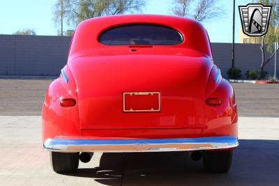 1948 Ford Deluxe