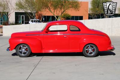 1948 Ford Deluxe