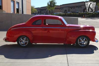 1948 Ford Deluxe