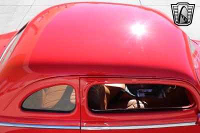 1948 Ford Deluxe