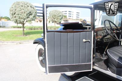 1929 Packard Eight