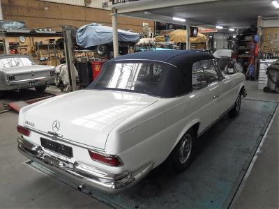 1963 Mercedes - Benz 220SE Cabrio