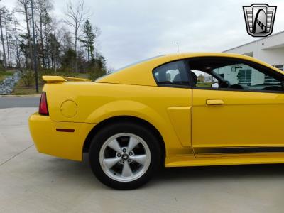 2004 Ford Mustang