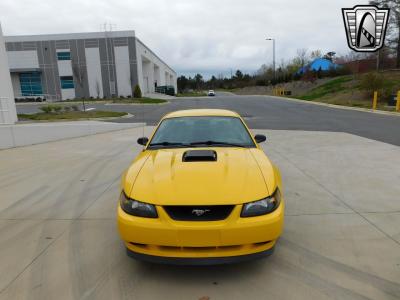 2004 Ford Mustang