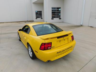 2004 Ford Mustang