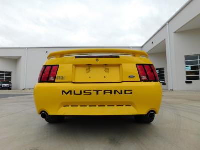 2004 Ford Mustang