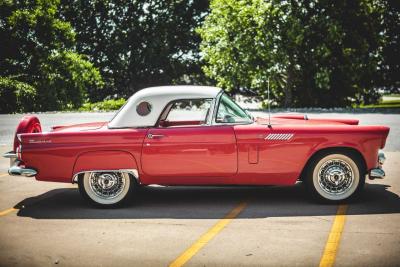 1956 Ford Thunderbird